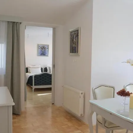Aparthotel Minka 3*