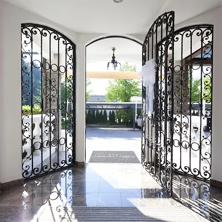 아파트호텔 민카