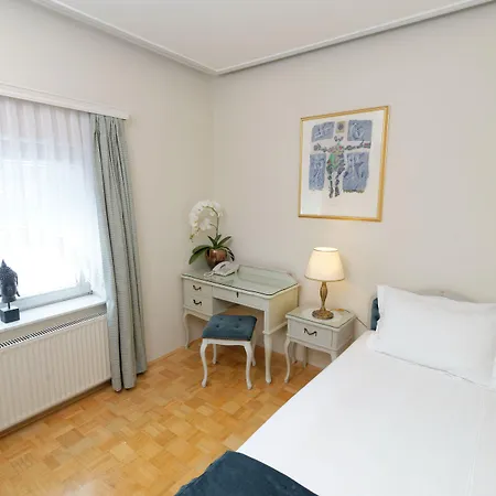 Apart Otel Minka 4*