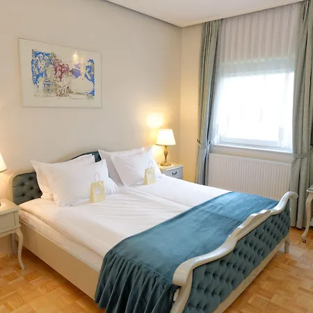 アパートホテル ビラ ミンカ 3* リュブリャナ