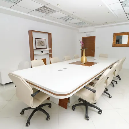 민카 아파트호텔